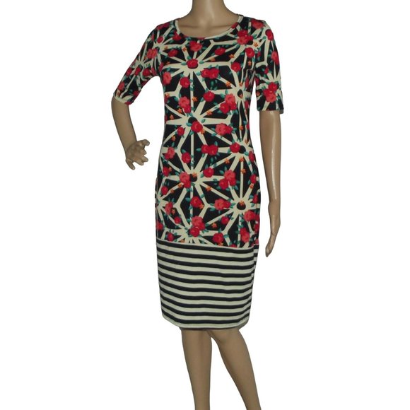 LULAROE Julia Dress Size Small Black Red Roses Dipped Julia - Picture 1 of 9